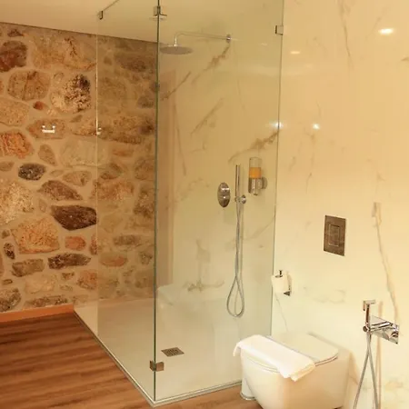 Casa Da Belina : Casa De Ferias Com Piscina, Labruja,