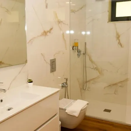 Casa Da Belina : Casa De Ferias Com Piscina, Labruja,