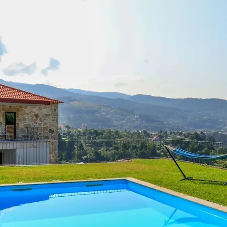 Casa Da Belina : Casa De Ferias Com Piscina, Labruja,