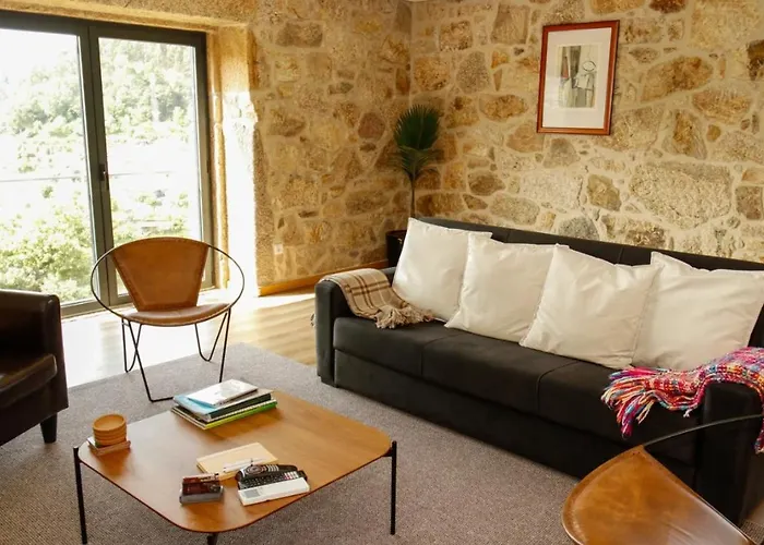 Casa Da Belina : Casa De Ferias Com Piscina, Labruja, * פונטה דה לימה